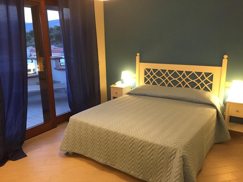 Holiday Lodge Al Porto Mattinata Ruang foto